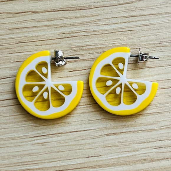 Vintage Jewelry - VINTAGE Lemon Slice Earrings from 80s/90’s